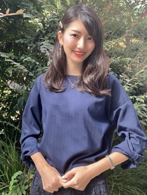 吉村恵里子がニットを着ている画像7